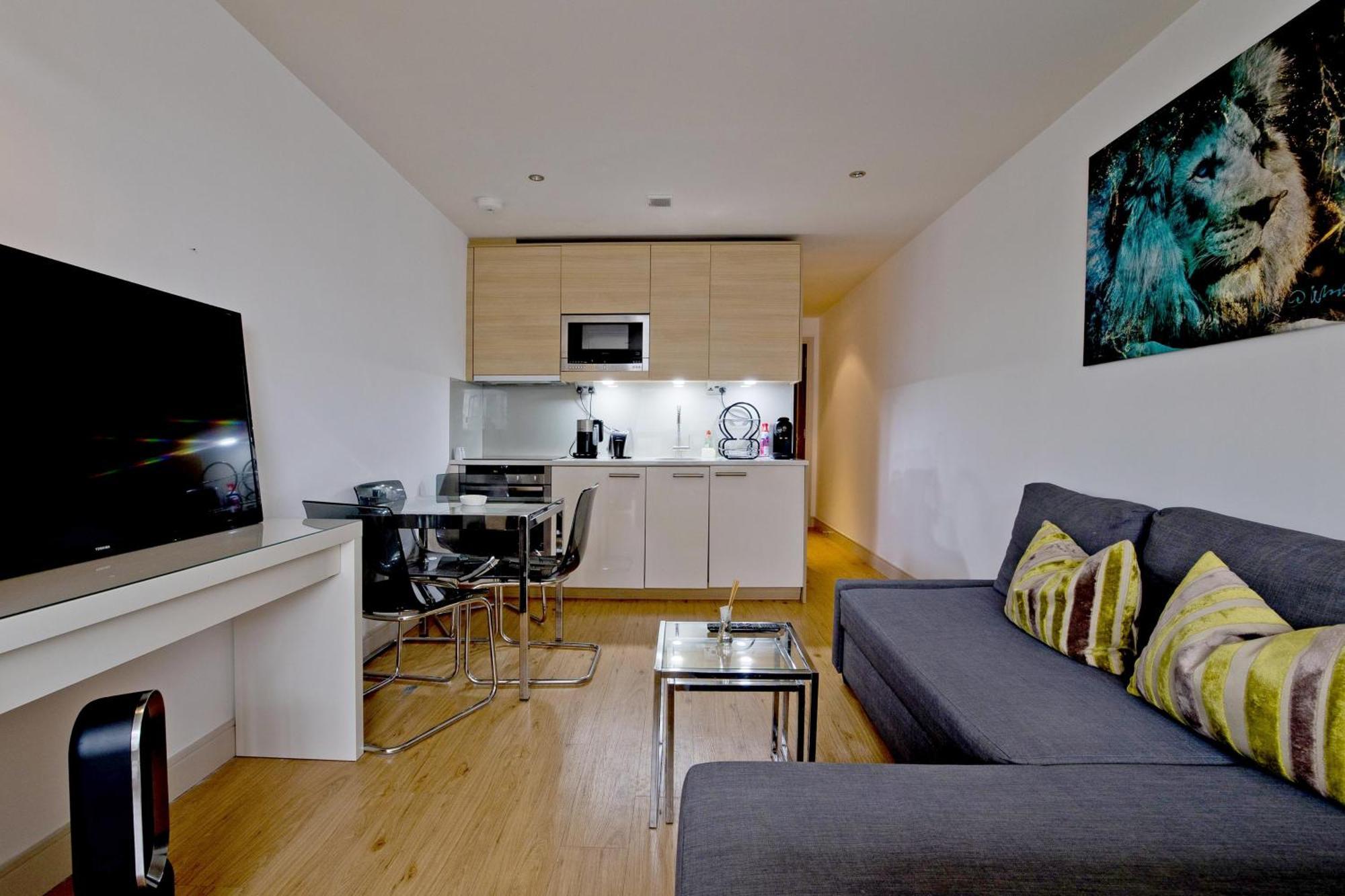 Charming Retreat In Chelsea Apartment London